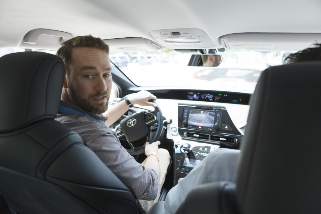 backing up in a hydrogen fuel cell car