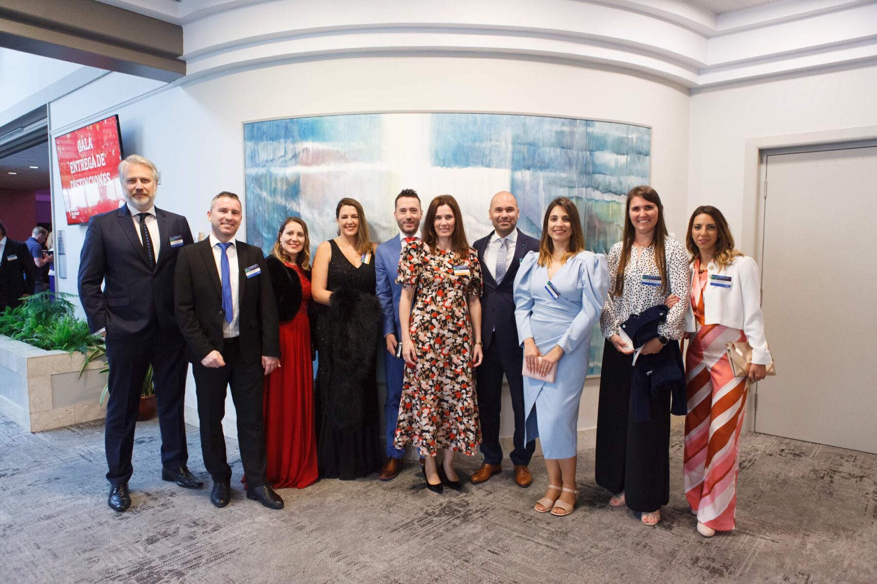 catalana members pose for group photo