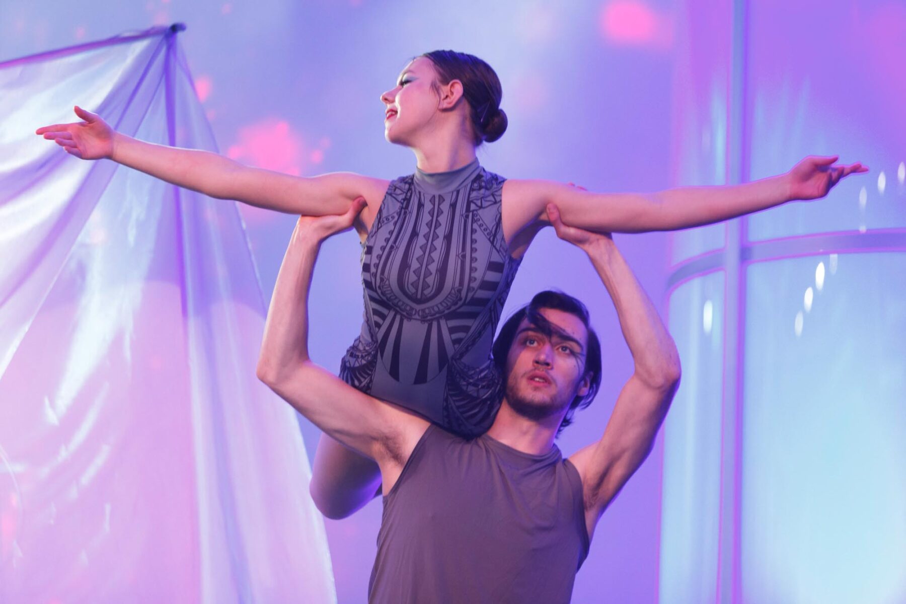 performance artists on stage victoria conference centre